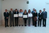 Imagen del acto de entrega de las becas de Novaltia a la investigación en Farmacia.