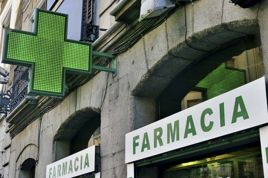 Farmacia - fachada cartel cruz