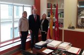 Mª Luz López-Carrasco, presidenta de Fenin; Enrique Ruiz-Escudero, consejero de Sanidad de Madrid y Margarita Alfonsel, secretaria general de Fenin