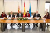 Acto de firma del convenio de compensación de copago entre la Consejería de Sanidad de la Comunidad Valenciana y los presidentes de los COF de la región