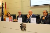 María Luis García Camacho (IE), César Pascual (Consejería de Sanidad de Madrid), Jordi Martí (Celgene) y Javier Colás (Medtronic).