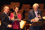 Isabel Oriol recoge Premio F. Cofares