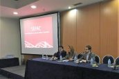 Imagen de la mesa inaugural de la jornada sobre servicios profesionales organizada por Sefac en Málaga.