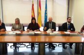 Firma del convenio con los COF para evitar el copago a menores con ayudas del Consell.