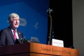 Francis S. Collins, director del NIH.