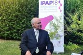 Manuel Elkin Patarroyo antes de la conferencia que ofreció en IPAP2018