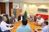 Momento de la reunión entre los presidentes de los COF y los representantes de la Consejería de Sanidad