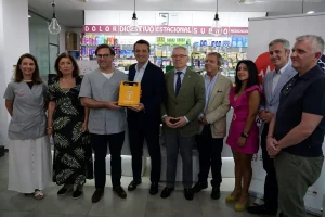 Entrega de un dispotivo en una de las oficinas participantes
