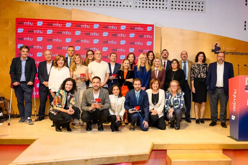foto de familia_premios AELMHU 2026.jpg