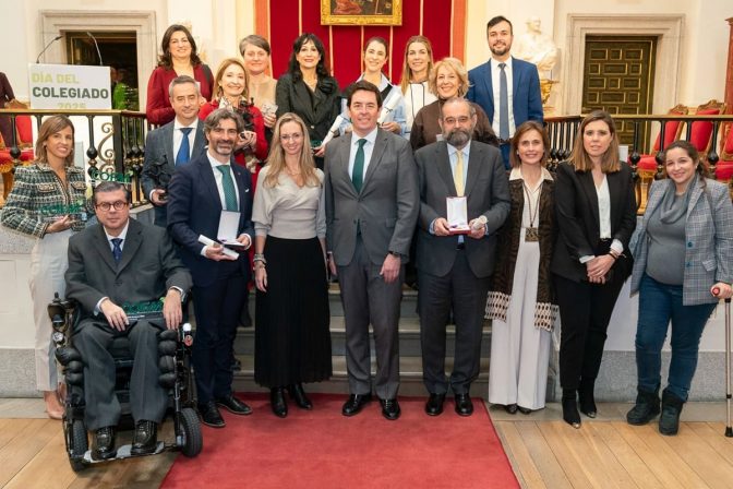 foto-dia-del-colegiado-2025-premiados (1)