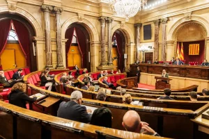 Un momento de debate en la Cámara catalana