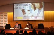La consejera de Sanidad del Gobierno de Aragón, Sira Repollés y el director del ISCIII, Cristóbal Belda, durante la presentación del programa.