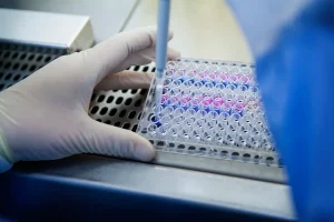 laboratory-developing-therapeutic-vaccines-treatment-Depositphotos_598773040_XL
