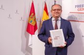 El consejero de Hacienda, Administraciones Públicas y Transformación Digital, Juan Alfonso Ruiz Molina