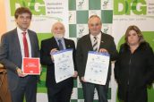 Francesc Balletbó (Acofarma), Angel Garay (COFG),Francisco de Asís Echeveste (DFG) y Juncal Telleria (Asociación Guipuzcoana de Diabéticos), en la presentación del programa para detectar la diabetes.