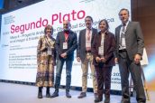 Los componentes de la mesa redonda de las Jornadas en la que se ha presentado el proyecto sobre obesidad sarcopénica promovido por el CACOF; Ana Sierra Herrera, Vocal de Alimentación del Colegio de Farmacéuticos de Córdoba, Dr. Juan Carlos Durán Alonso, Presidente de la Sociedad Andaluza de Geriatría y Gerontología (SAAG), Dra. Amelia Rodríguez Martín, Catedrática de Salud Pública de la Facultad de Enfermería y Fisioterapia de la Universidad de Cádiz; Dr. José Pedro Novalbos Ruiz, Profesor Titular de Medicina Preventiva y Salud Pública de la Universidad de Cádiz; y José Castillo Alarcón, Vocal de Alimentación del Colegio de Farmacéuticos de Granada.